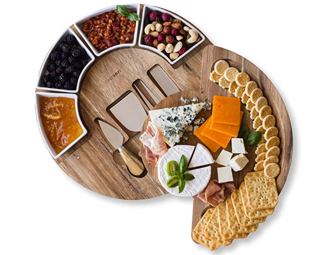 Party-cheese-board-charcuterie-platters-for-entertaining | Sonia Begonia Best Party Cheese Boards and Charcuterie Platters For Entertaining