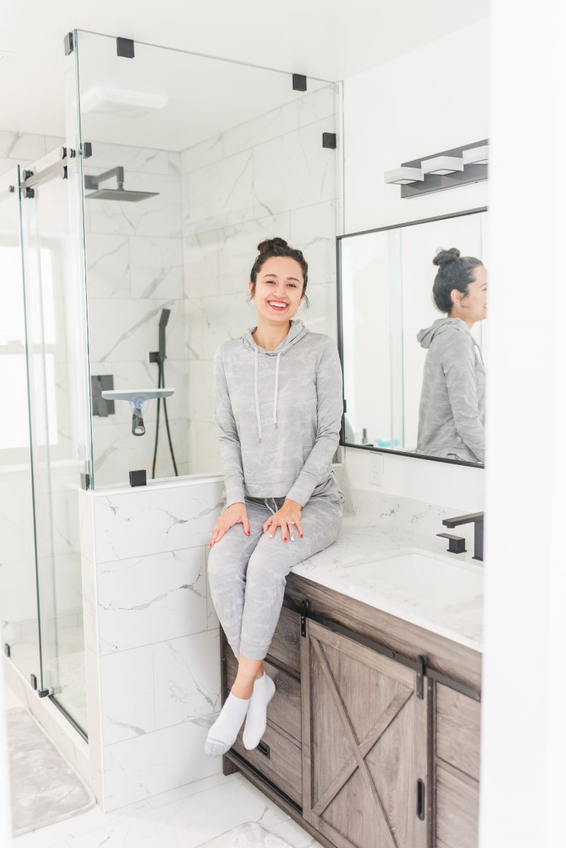 Best-farmhouse-vanities-for-bathrooms-barndoor | Sonia Begonia Best Cheap Farmhouse Vanities for Bathrooms