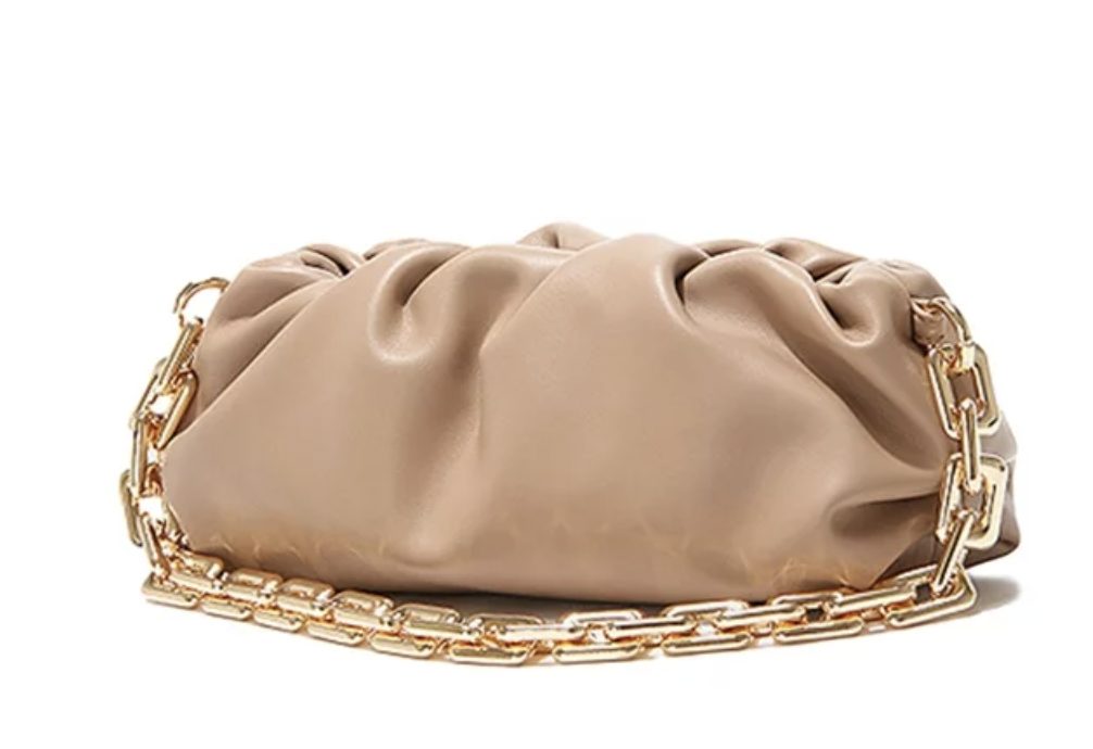 Bottega-veneta-pouch-bag-looks-for-less | Sonia Begonia Bottega Veneta Pouch Bag Looks for Less