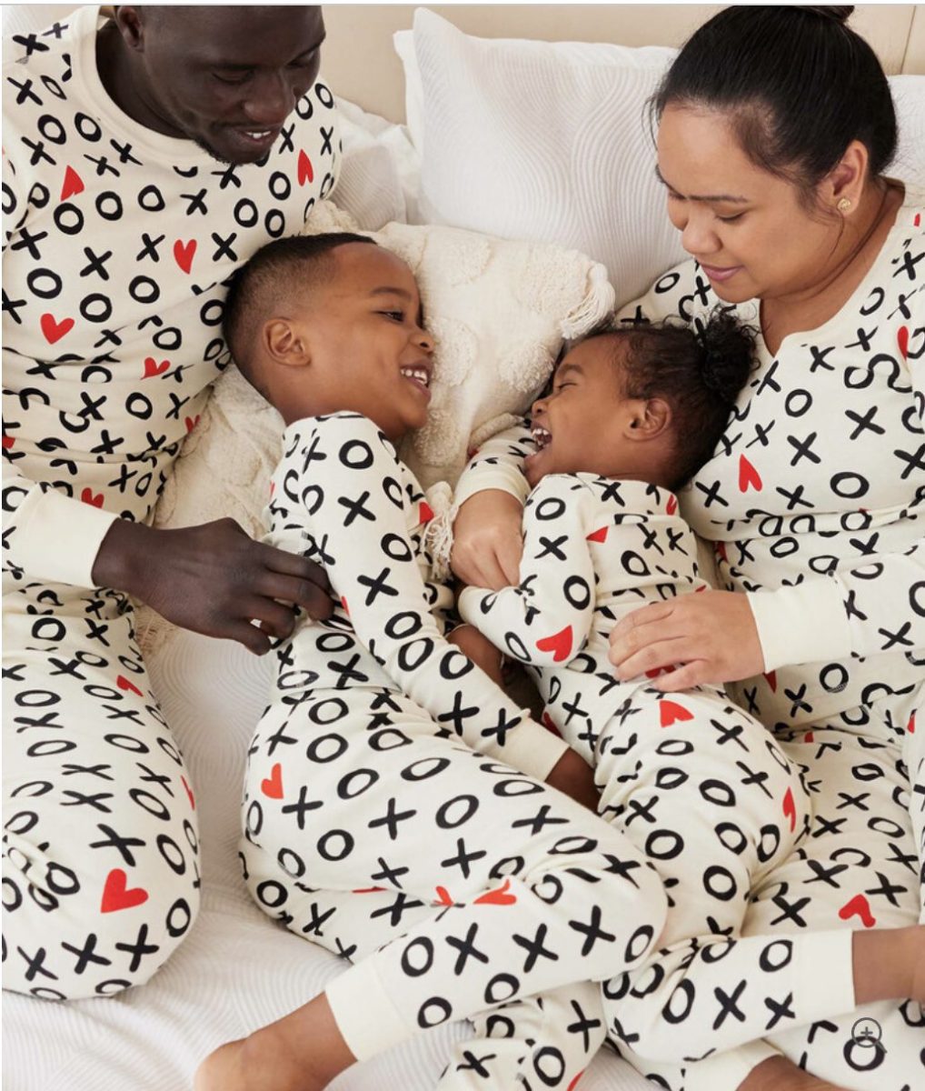 Xofamily-matching-valentines-day-pajamas-sets | Sonia Begonia Valentine's Day Matching Pajamas